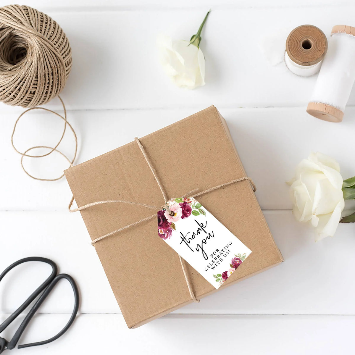 100-Pk Burgundy Cardstock Favor Tags G569040