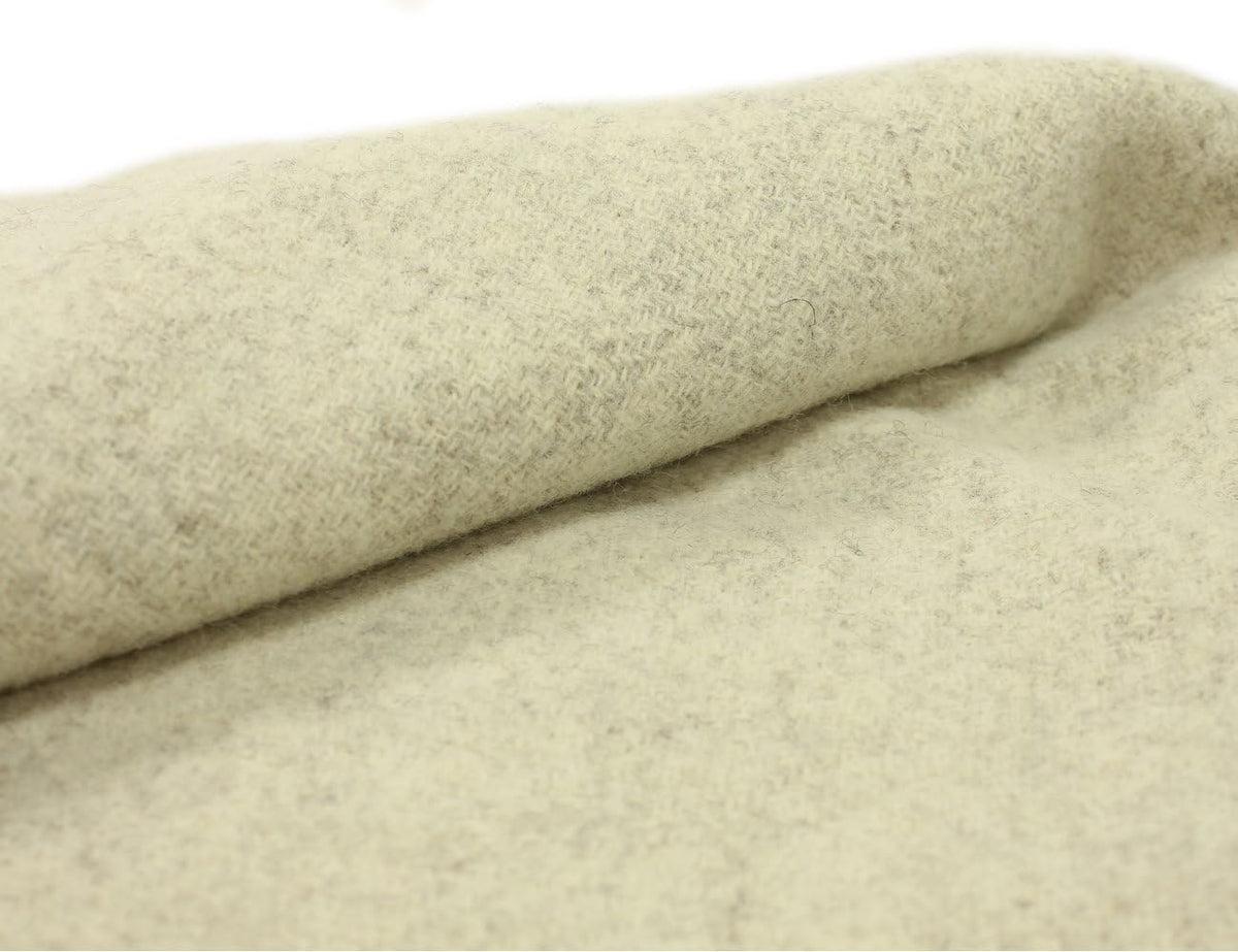 100% Lambswool Throw Blanket G8306