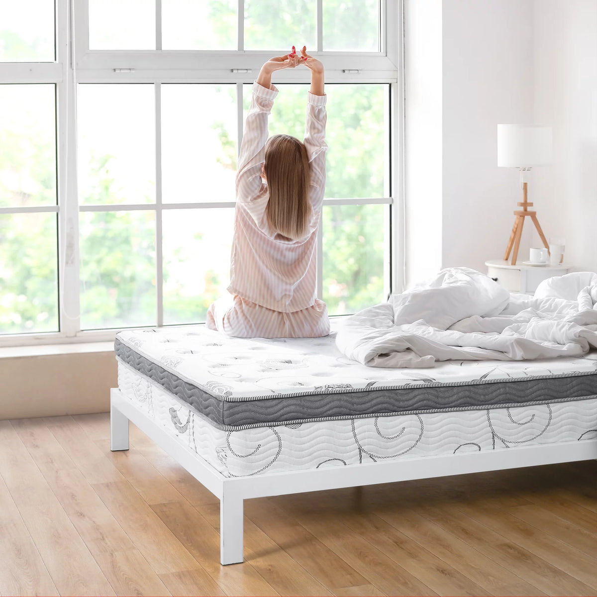 12'' Hybrid Mattress Full W8680